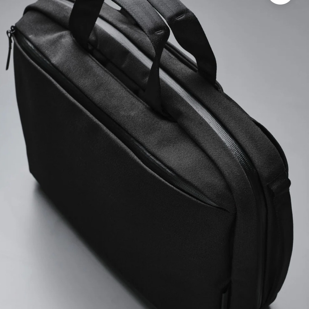 Alpaka Black Men's Tech Pro Backpack - Picture 7 of 9